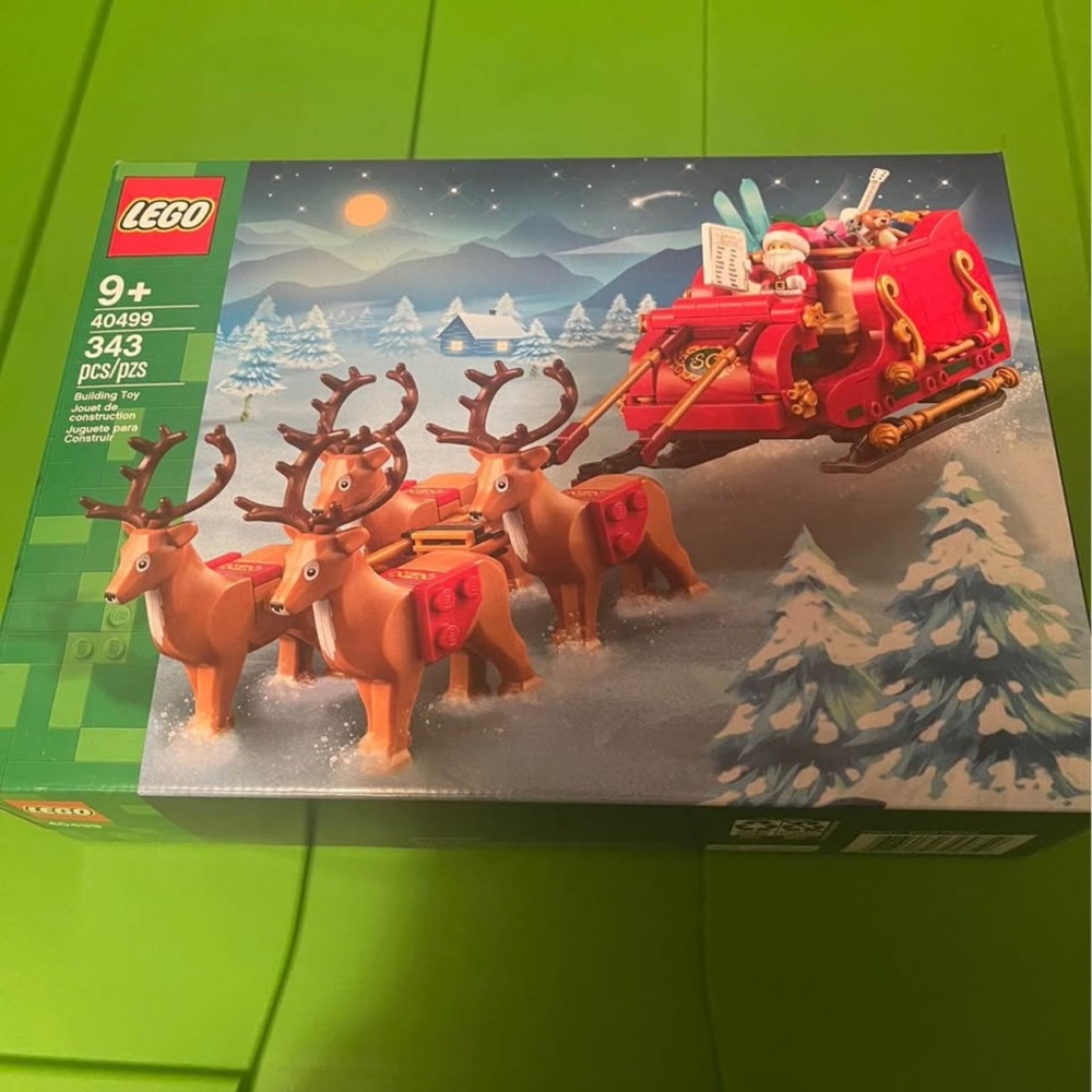LEGO Santa's Sleigh Building Kit - Red and Brown